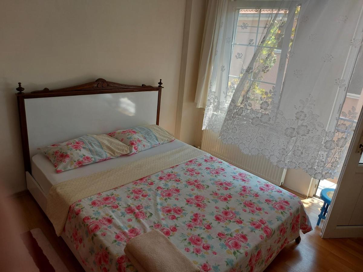 Celil Pansiyon Ayvalik Exterior foto